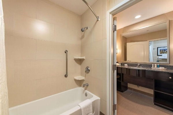 Homewood Suites By Hilton Oxnard/Camarillo image 16